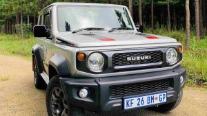 Suzuki Jimny Country frontale (Fonte: Twitter) - Autoruote4x4.com