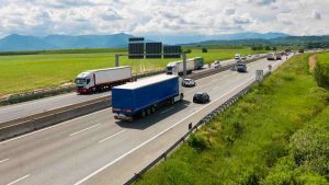 Limite di velocità a 150 chilometri orari in autostrada - fonte stock.adobe - autoruote4x4.com