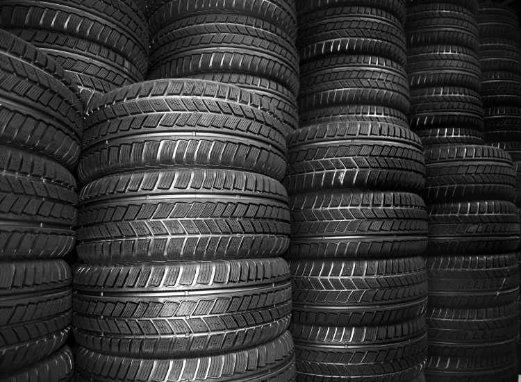 Sigla DOT sugli pneumatici, cosa significa - fonte depositphotos.com - autoruote4x4.com