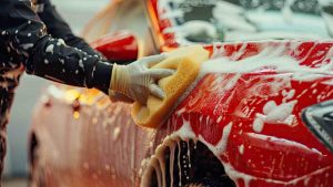 Come pulire l'auto senza spendere neanche un euro - fonte stock.adobe - autoruote4x4.com