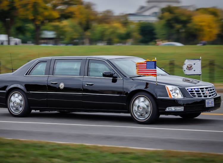 The Beast, l'auto sopra cui viaggia il presidente Biden - fonte depositphotos.com - autoruote4x4.com