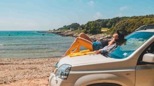 Auto al mare, stai attento alla legge - fonte Corporate+ - autoruote4x4.com