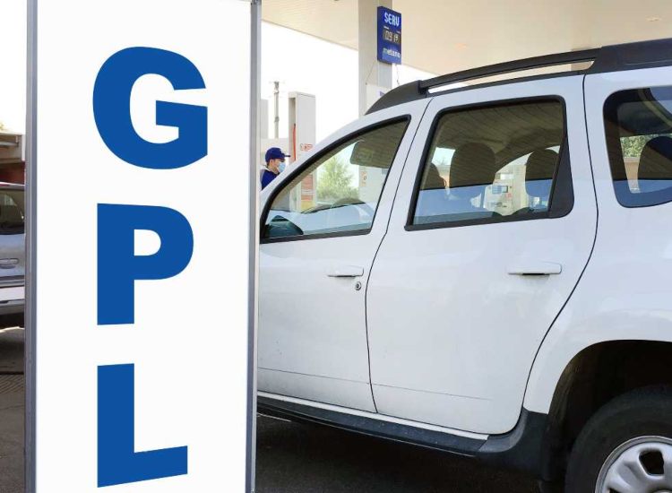 Convertire l'auto da benzina a Gpl, il bonus - fonte stock.adobe - autoruote4x4.com