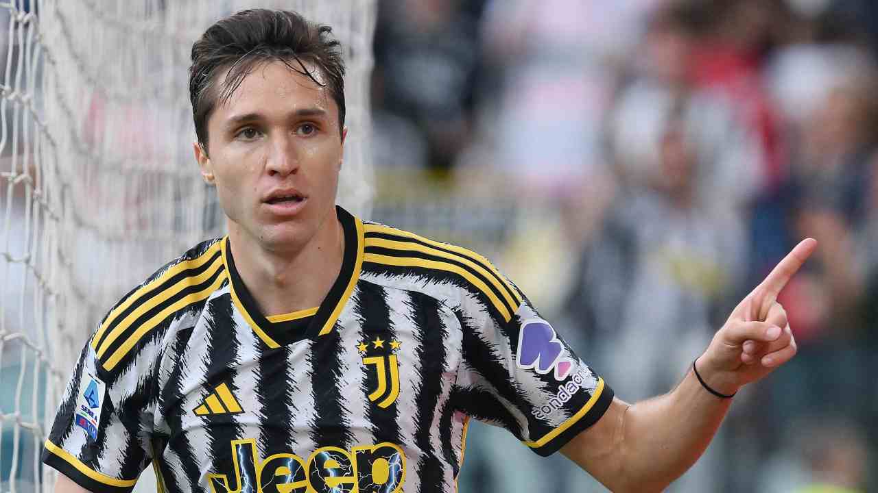 Federico Chiesa con la maglia della Juventus - fonte Ansa Foto - autoruote4x4.com