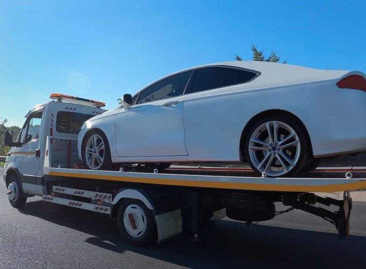 Parcheggi l'auto al mare e te la portano via col carro attrezzi - fonte iStock - autoruote4x4.com