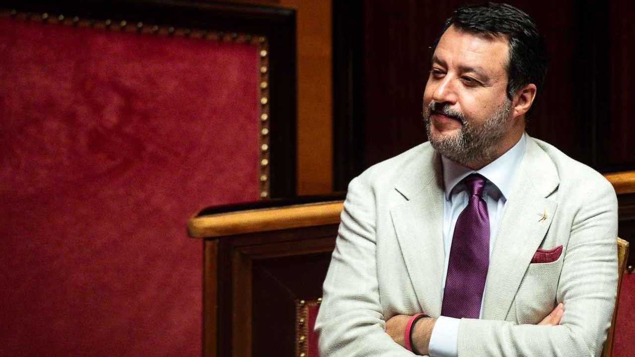 Il ministro dei trasporti Matteo Salvini - fonte Ansa Foto - autoruote4x4.com