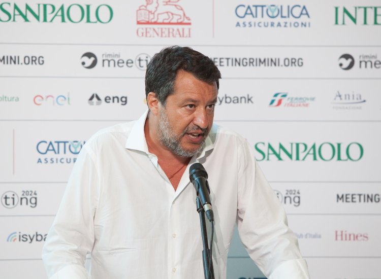 Il ministro dei trasporti Matteo Salvini - fonte Ansa Foto - autoruote4x4.com