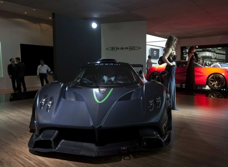 Una Pagani Zonda in esposizione - fonte Ansa Foto - autoruote4x4.com