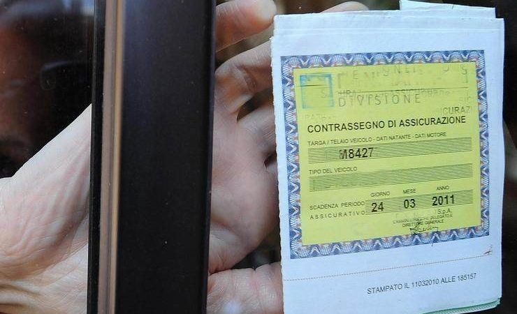 Come si rinnova l'assicurazione auto